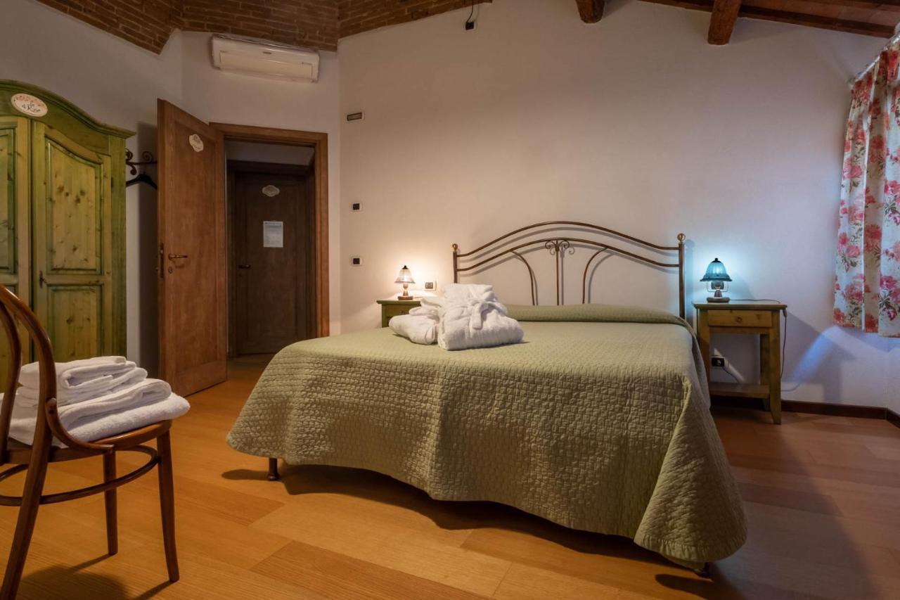 Agriturismo Le 4 Rose Vescovana Bagian luar foto